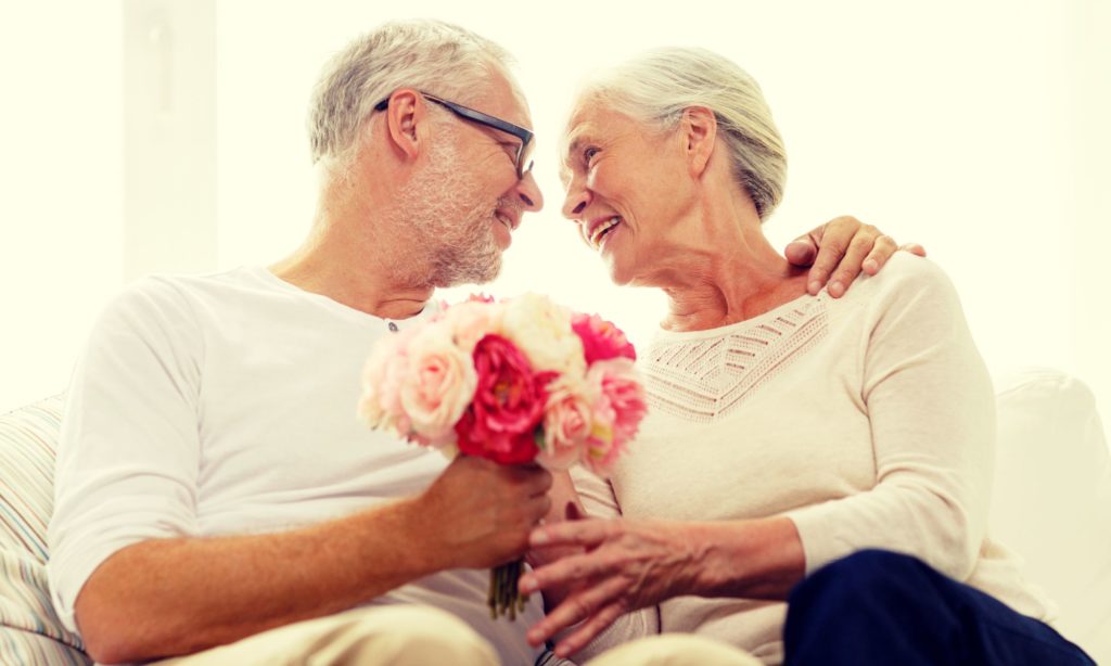10 tips for dating for Seniors by Canadian Safe Step tubs